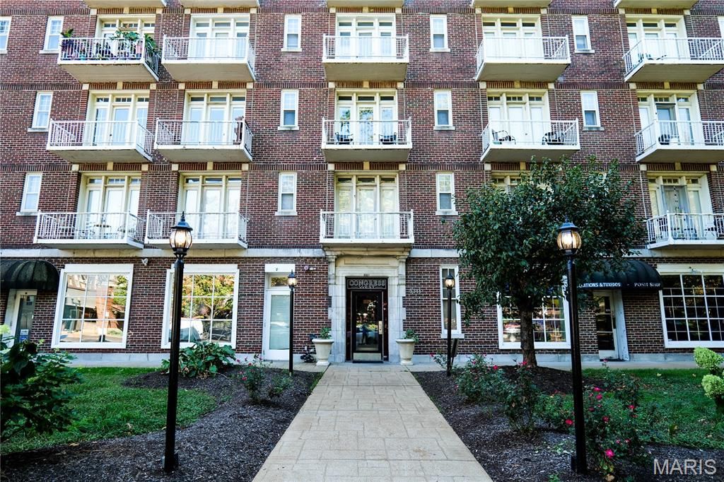 5316 Pershing Avenue, Unit 406, Saint Louis, MO 63112 Main Photo