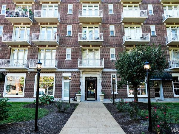 5316 Pershing Avenue, Unit 406, St Louis, MO 63112