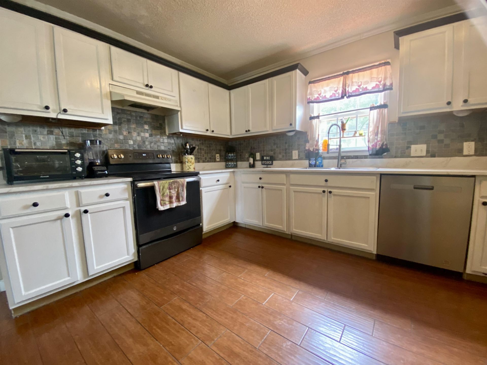 2532 Stones Edge Blvd. Photo 4