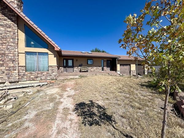 1785 County Rd 120, Penrose, CO 81240