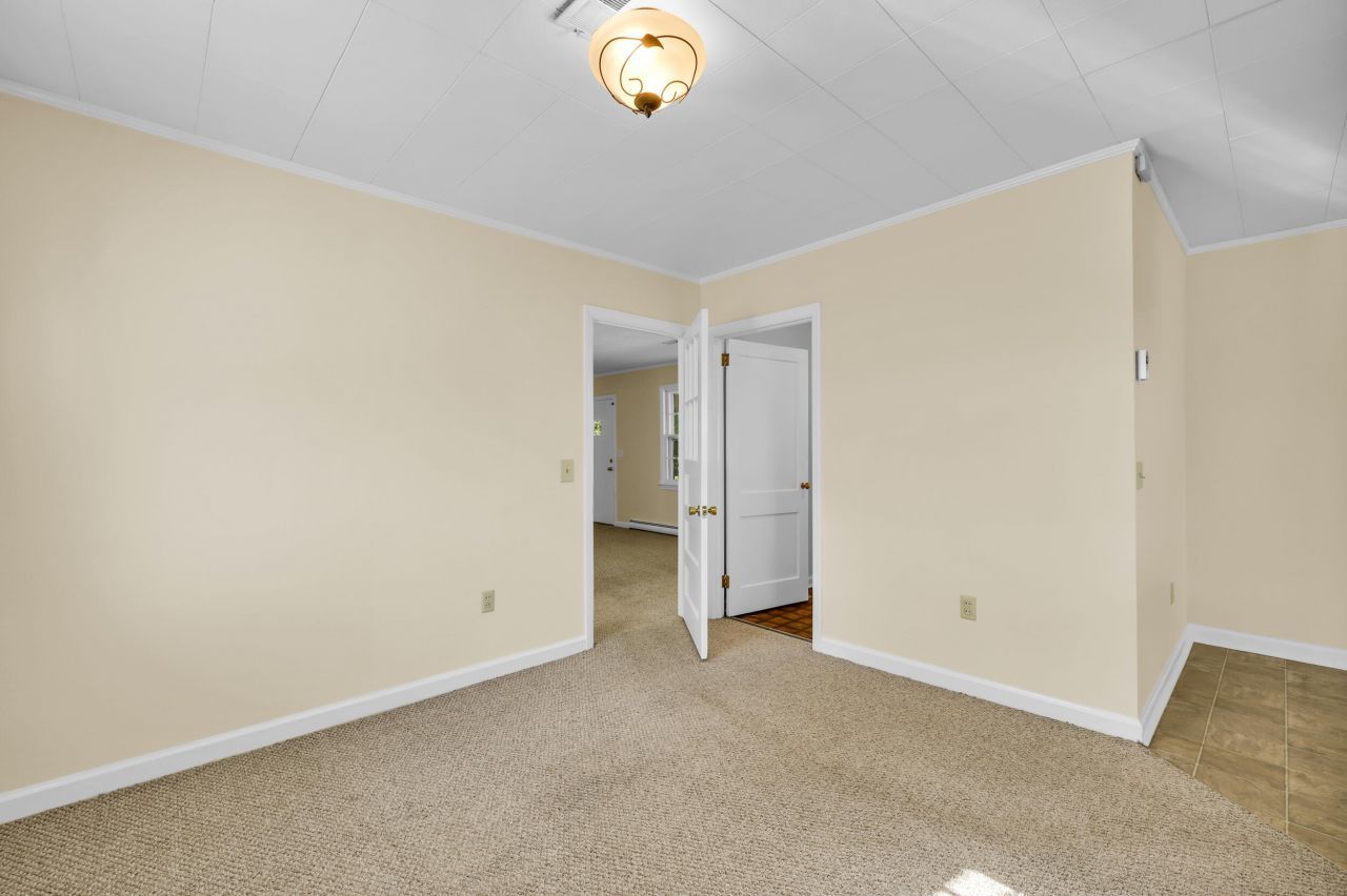 208 George Street Photo 16