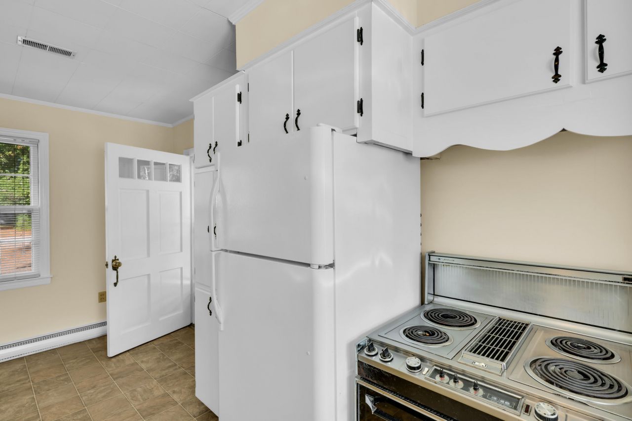 208 George Street Photo 21