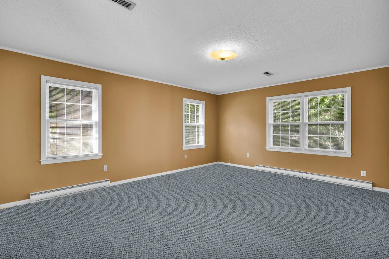 208 George Street Photo 33