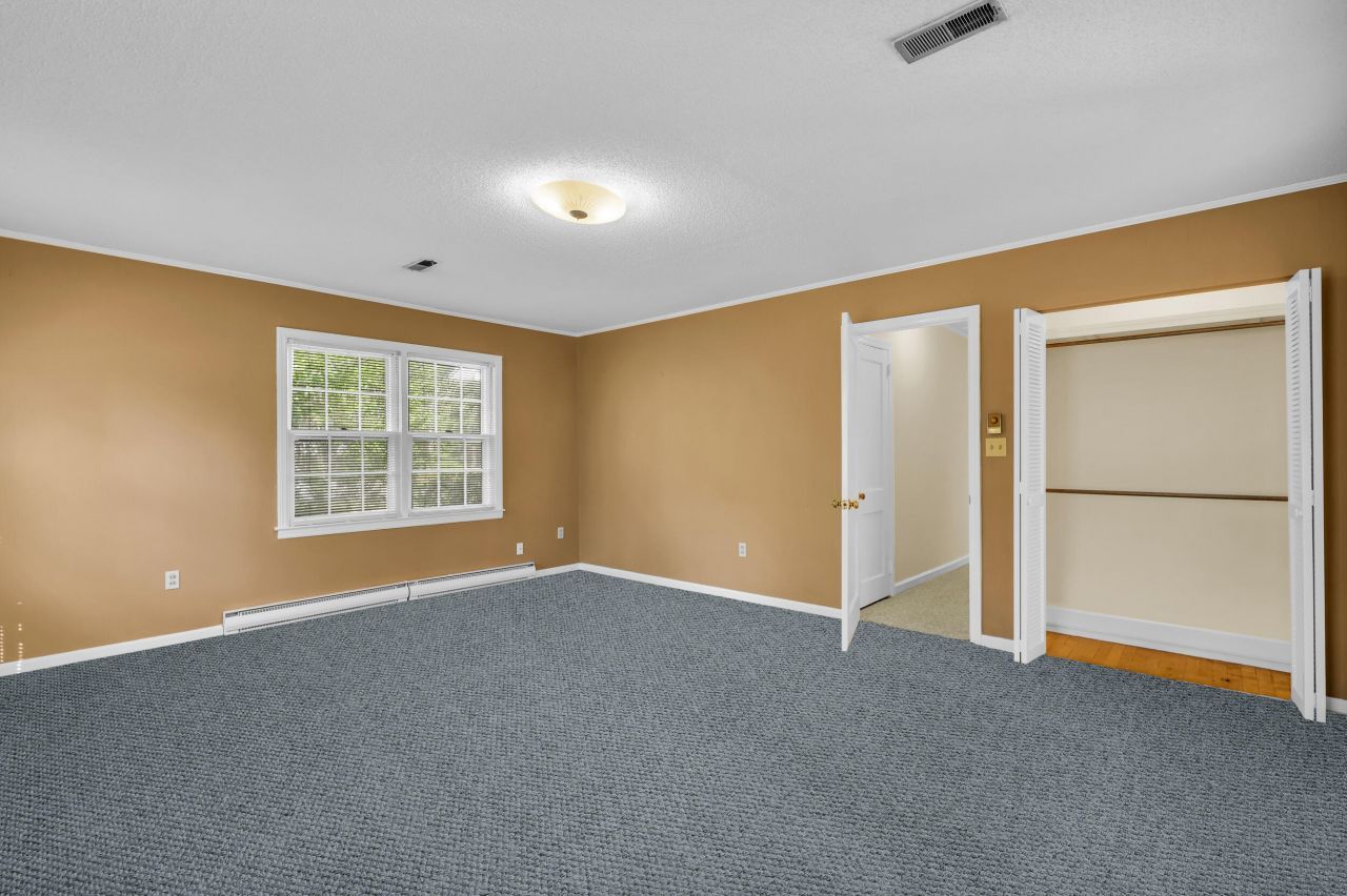 208 George Street Photo 34