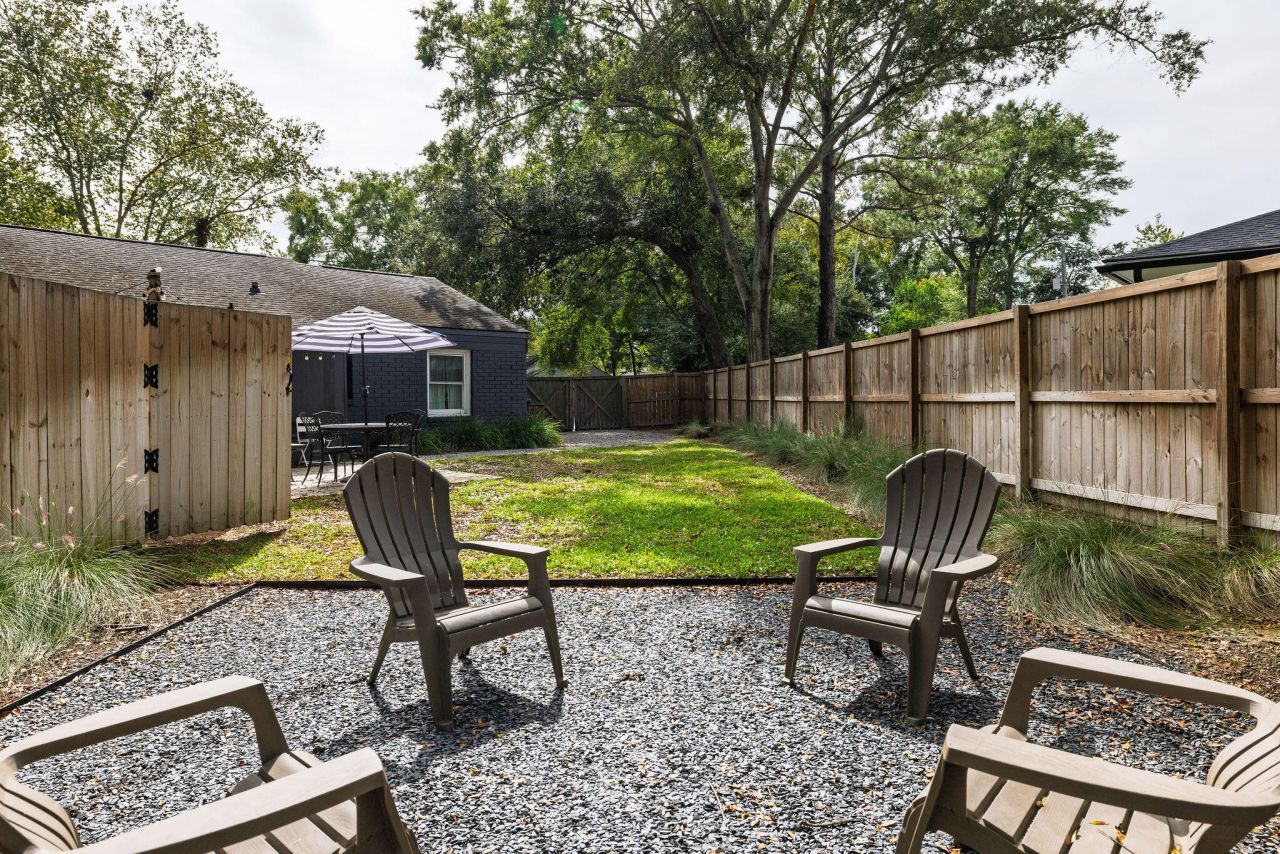 2 Ellen Avenue Photo 19