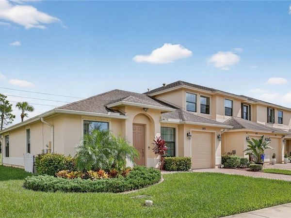 9897 E Villa Circle, Vero Beach, FL 32966