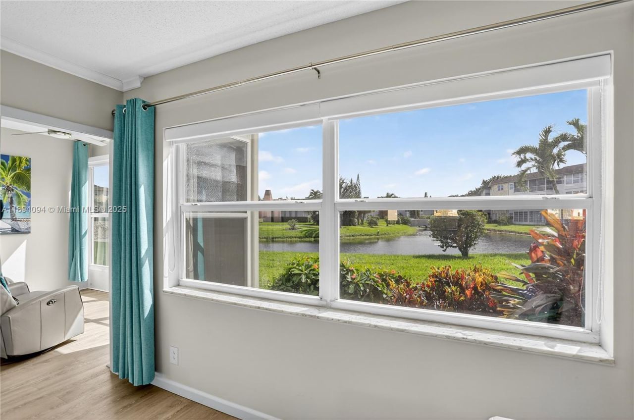 4706 NW 36th St, Unit 411, Lauderdale Lakes, FL 33319 Photo