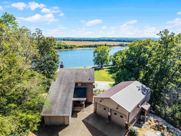 1515 RIVERSIDE LN, Adamsville, TN 38310