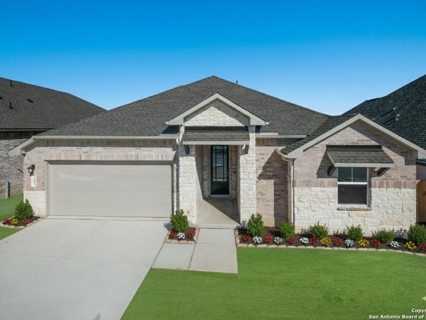 1832 Weinnacht, New Braunfels, TX 78132
