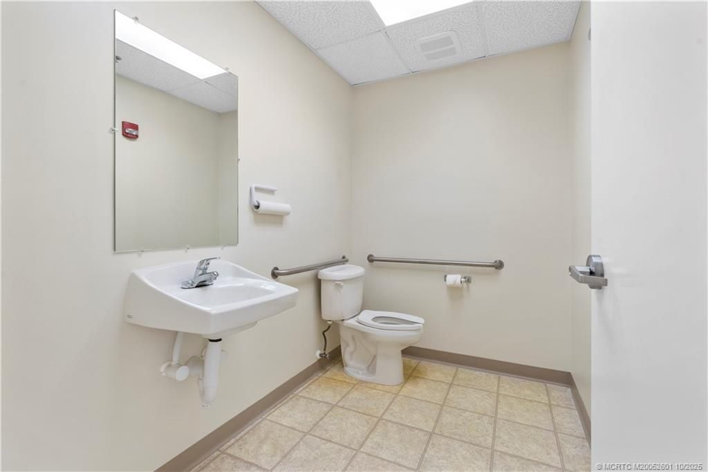 3159 SE Lionel Terrace, Unit 3159 1East, Stuart, FL 34997 Photo