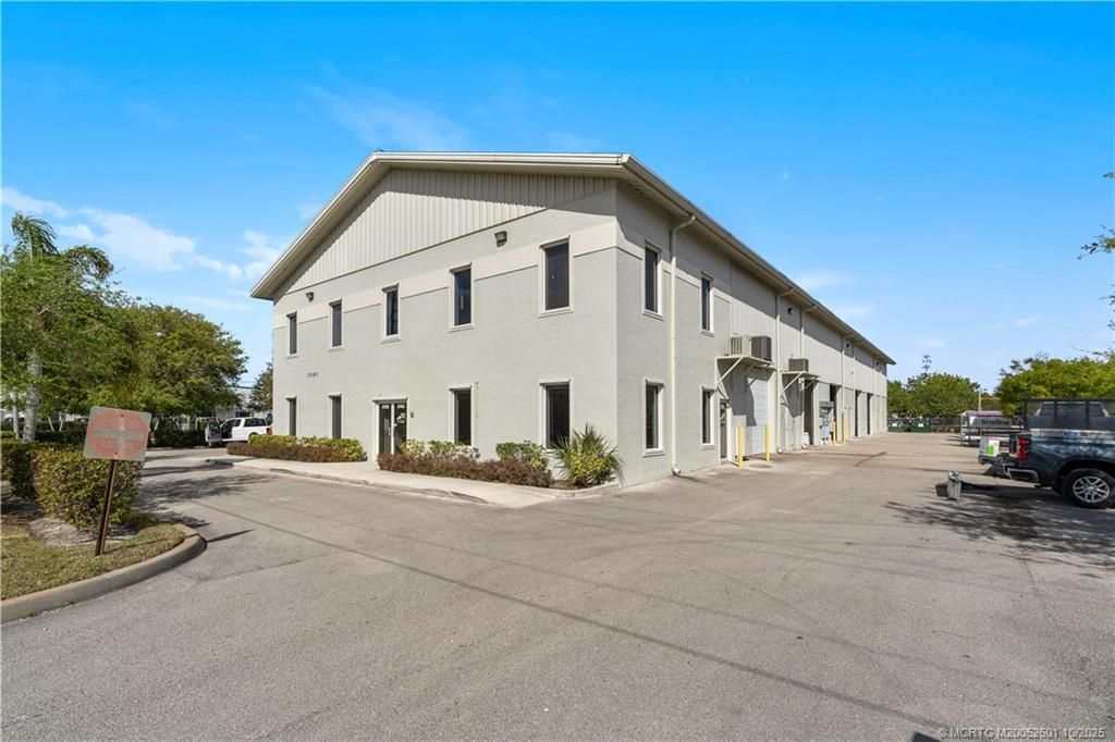 3159 SE Lionel Terrace, Unit 3159 1East, Stuart, FL 34997 Photo