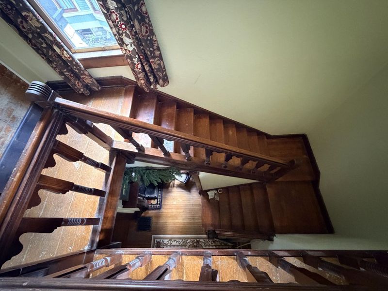 325 E Chillicothe Avenue, Bellefontaine, OH 43311 Photo 6