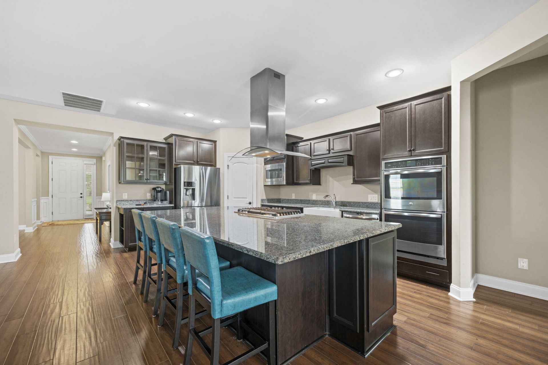 421 Four Seasons Boulevard Photo 16