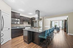 421 Four Seasons Boulevard photo 4