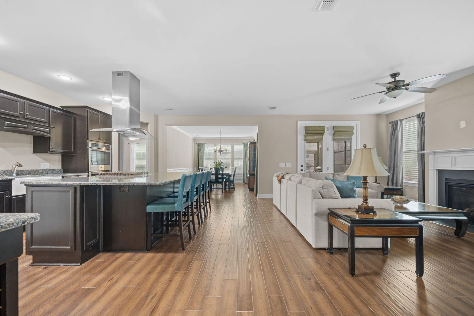 421 Four Seasons Boulevard Photo 22