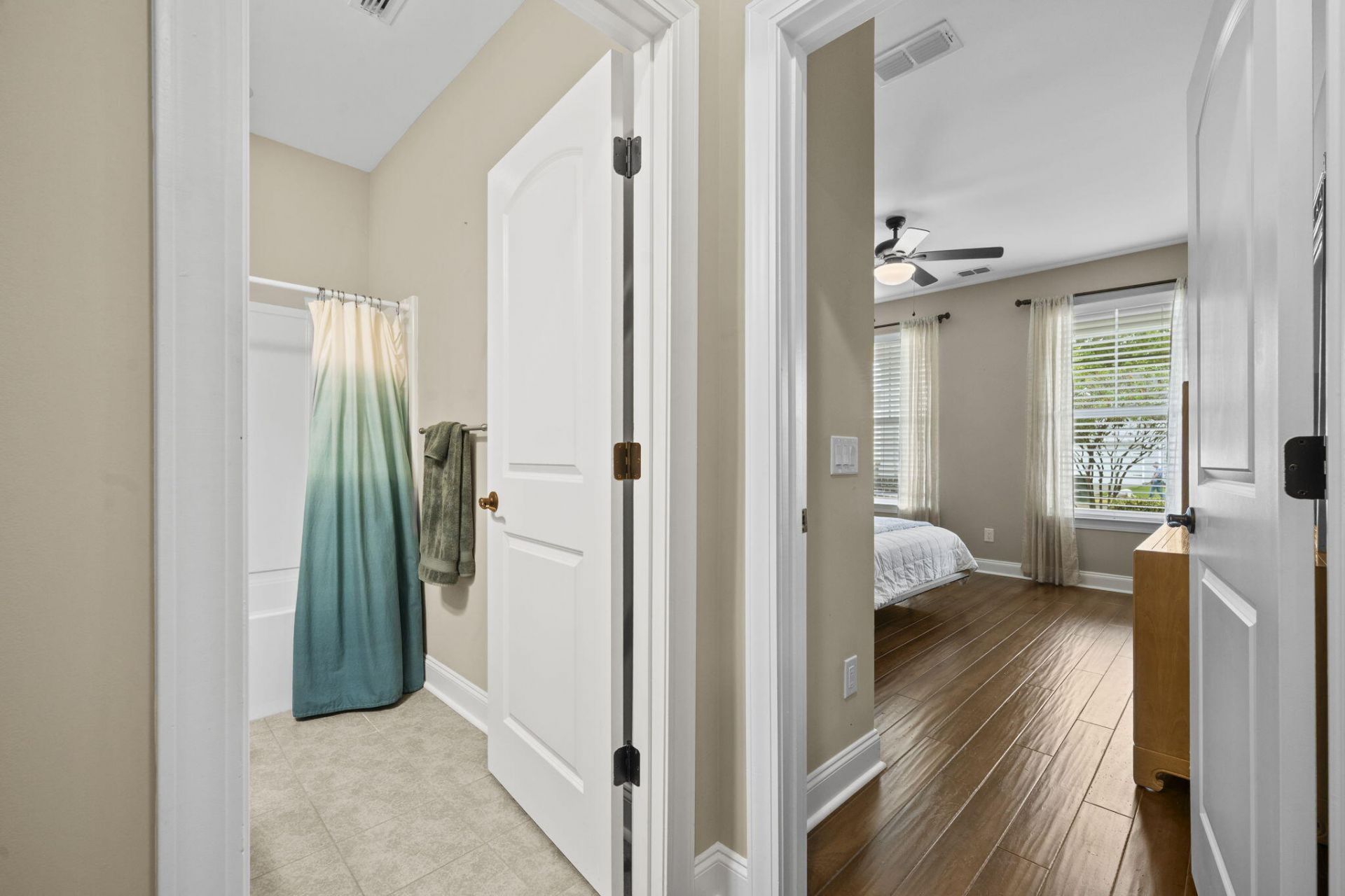421 Four Seasons Boulevard Photo 26