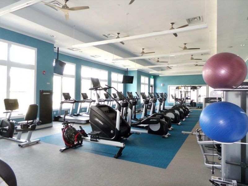 421 Four Seasons Boulevard Photo 30