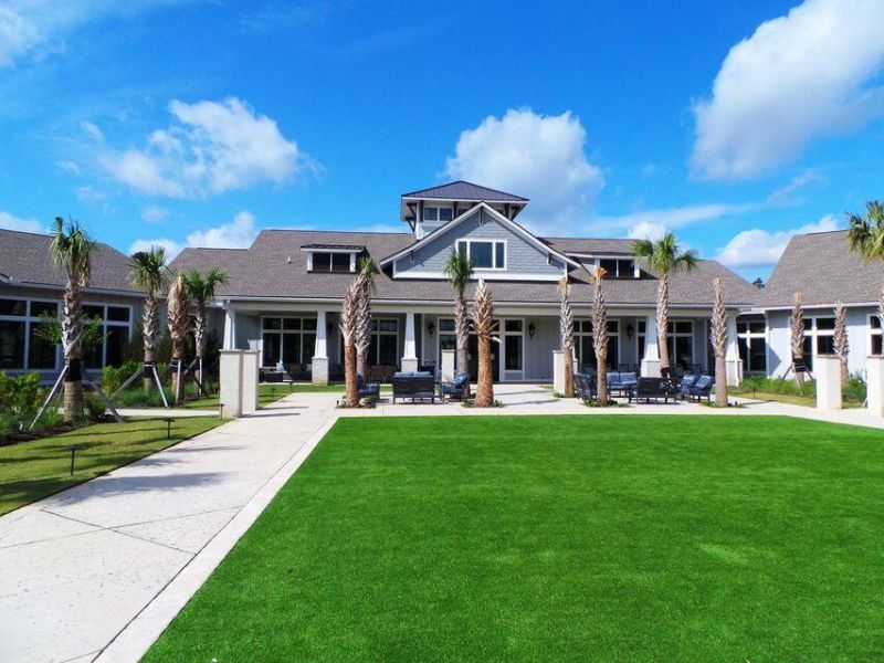 421 Four Seasons Boulevard Photo 32