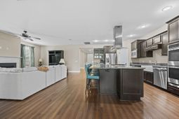 421 Four Seasons Boulevard photo 4