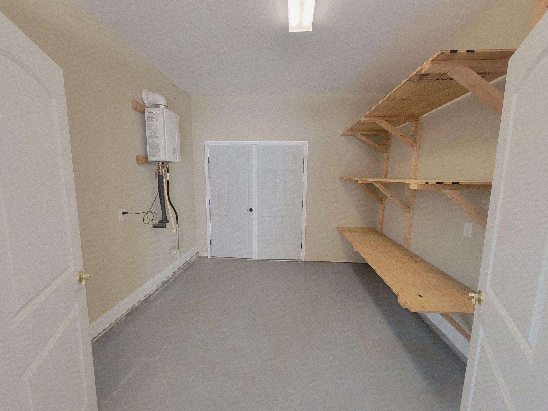 421 Four Seasons Boulevard Photo 7