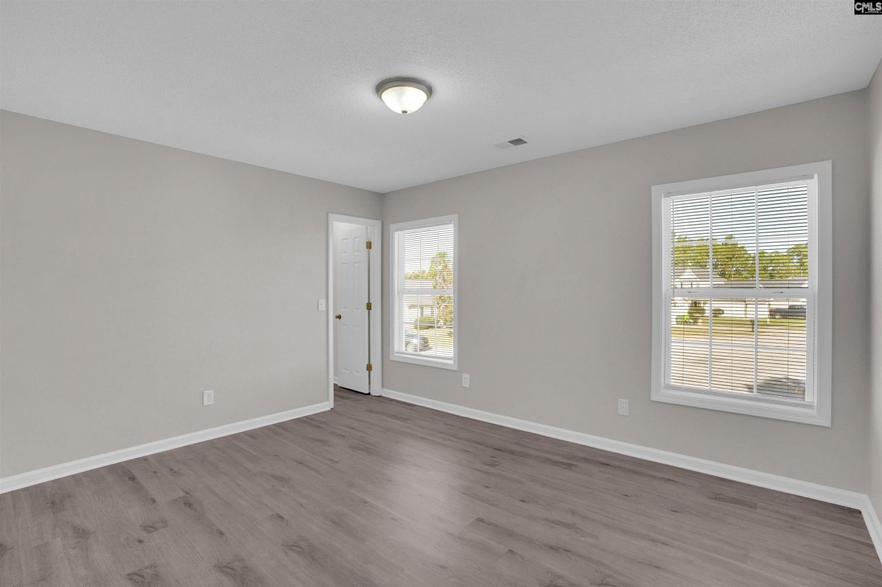 19 Finch Wood Drive Photo 31