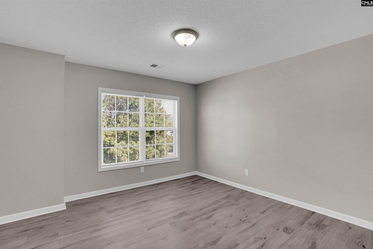 19 Finch Wood Drive Photo 34