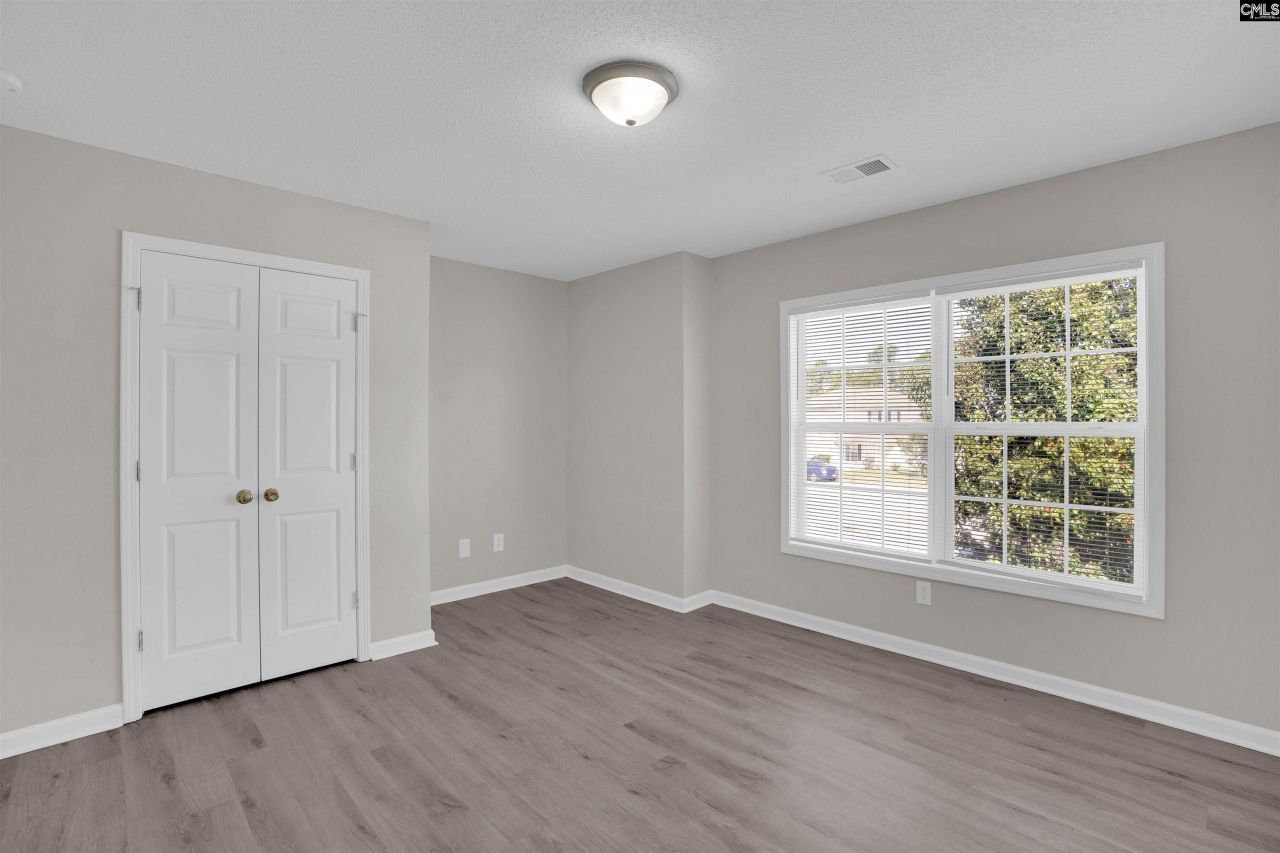 19 Finch Wood Drive Photo 35