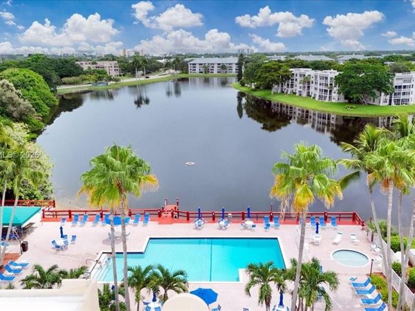 9450 Live Oak Pl, Unit 109, Davie, FL 33324