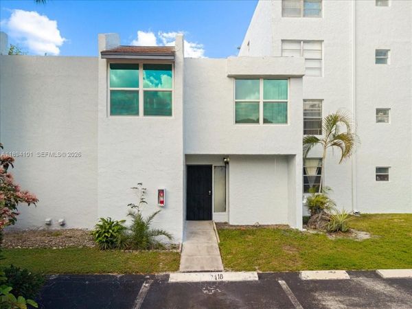 9450 Live Oak Pl, Unit 109, Davie, FL 33324