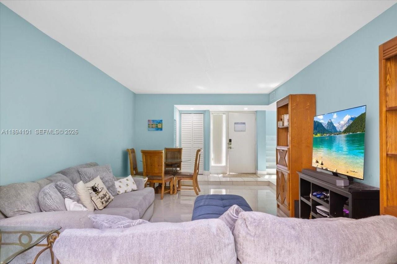 9450 Live Oak Pl, Unit 109, Davie, FL 33324 Photo