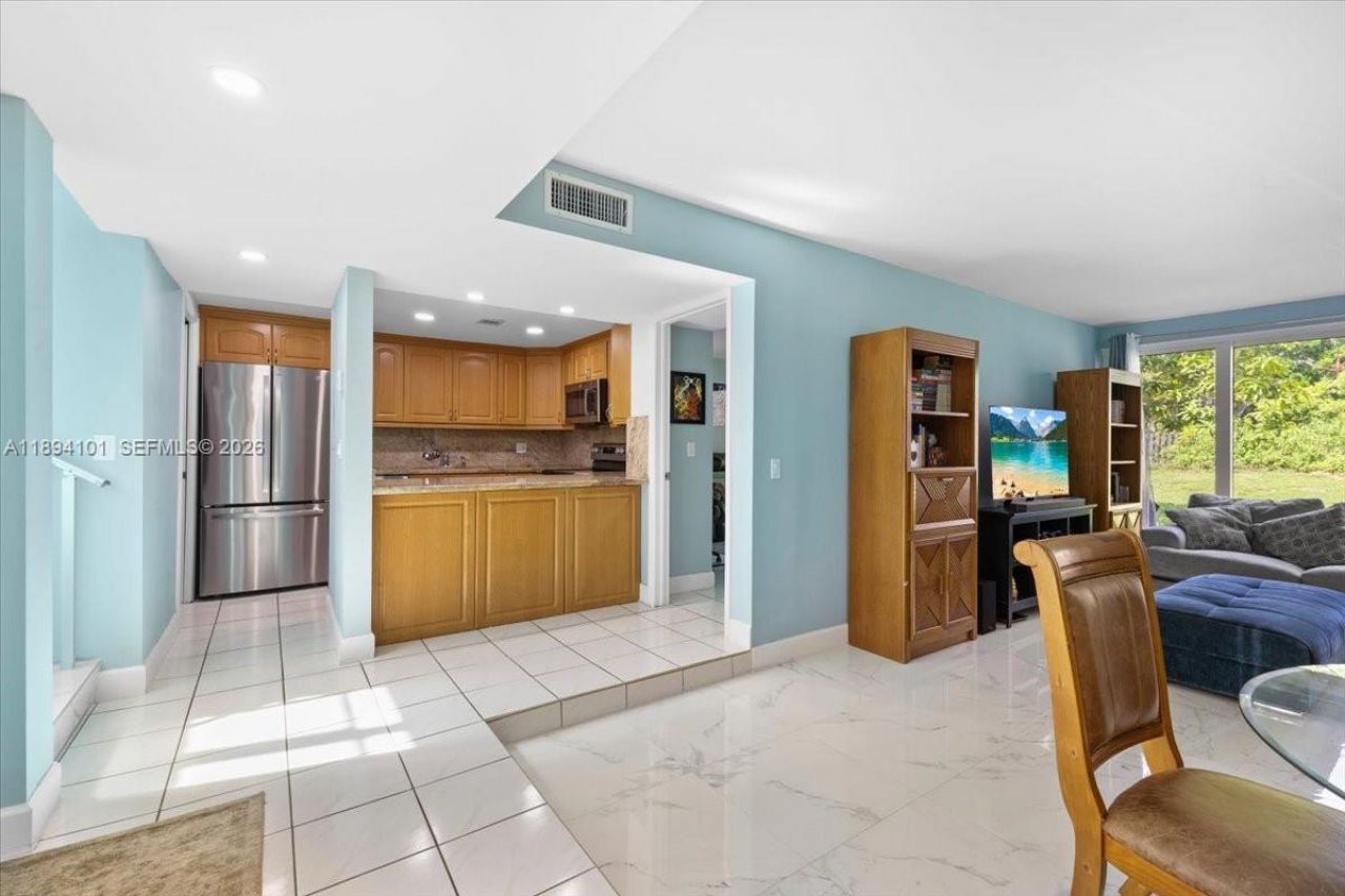 9450 Live Oak Pl, Unit 109, Davie, FL 33324 Photo