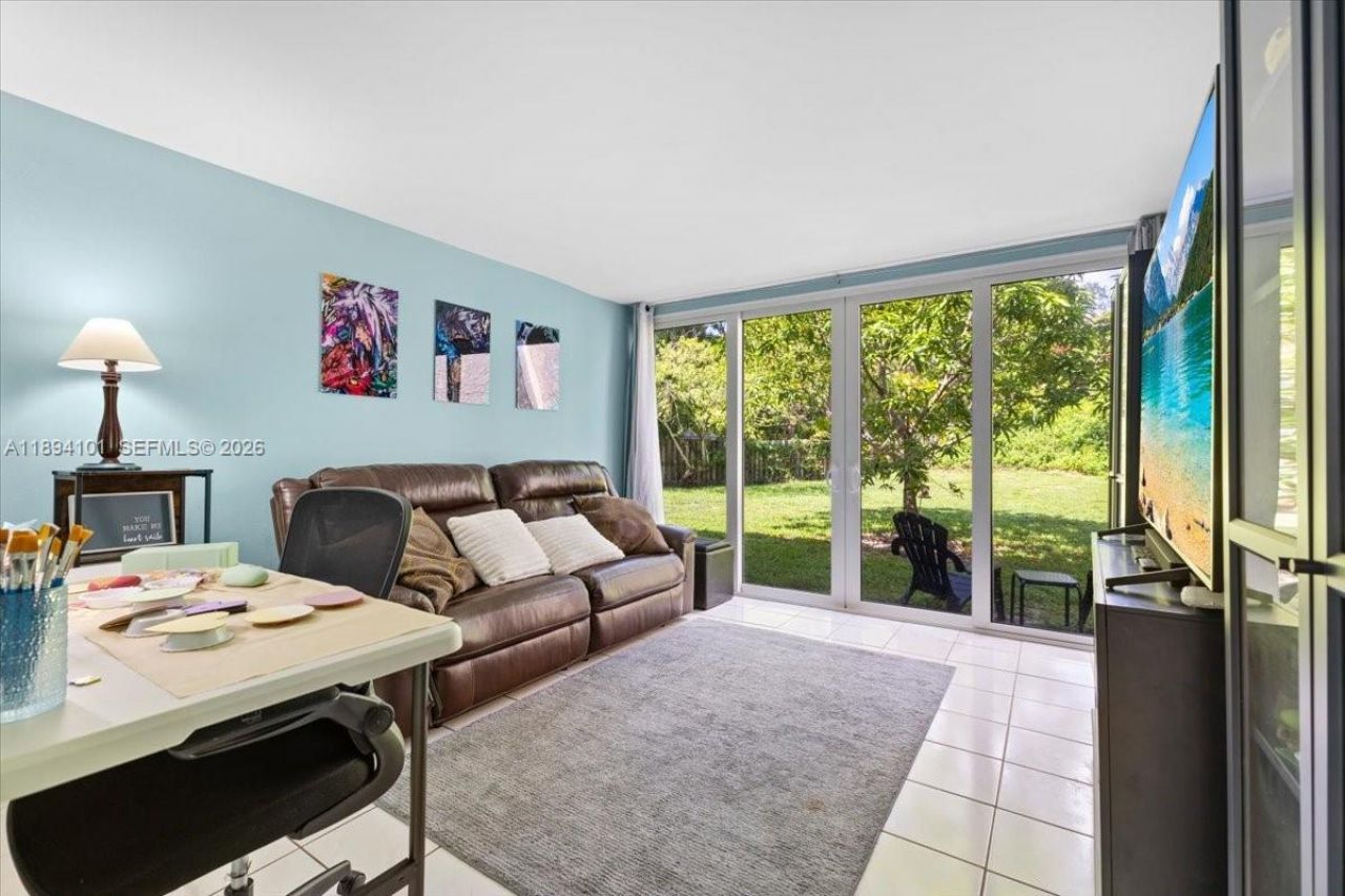 9450 Live Oak Pl, Unit 109, Davie, FL 33324 Photo