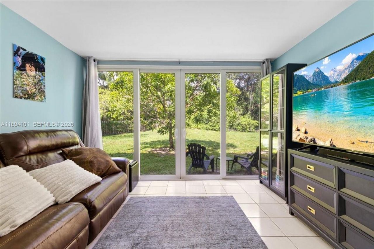 9450 Live Oak Pl, Unit 109, Davie, FL 33324 Photo