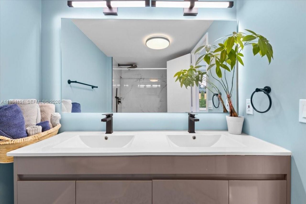 9450 Live Oak Pl, Unit 109, Davie, FL 33324 Photo