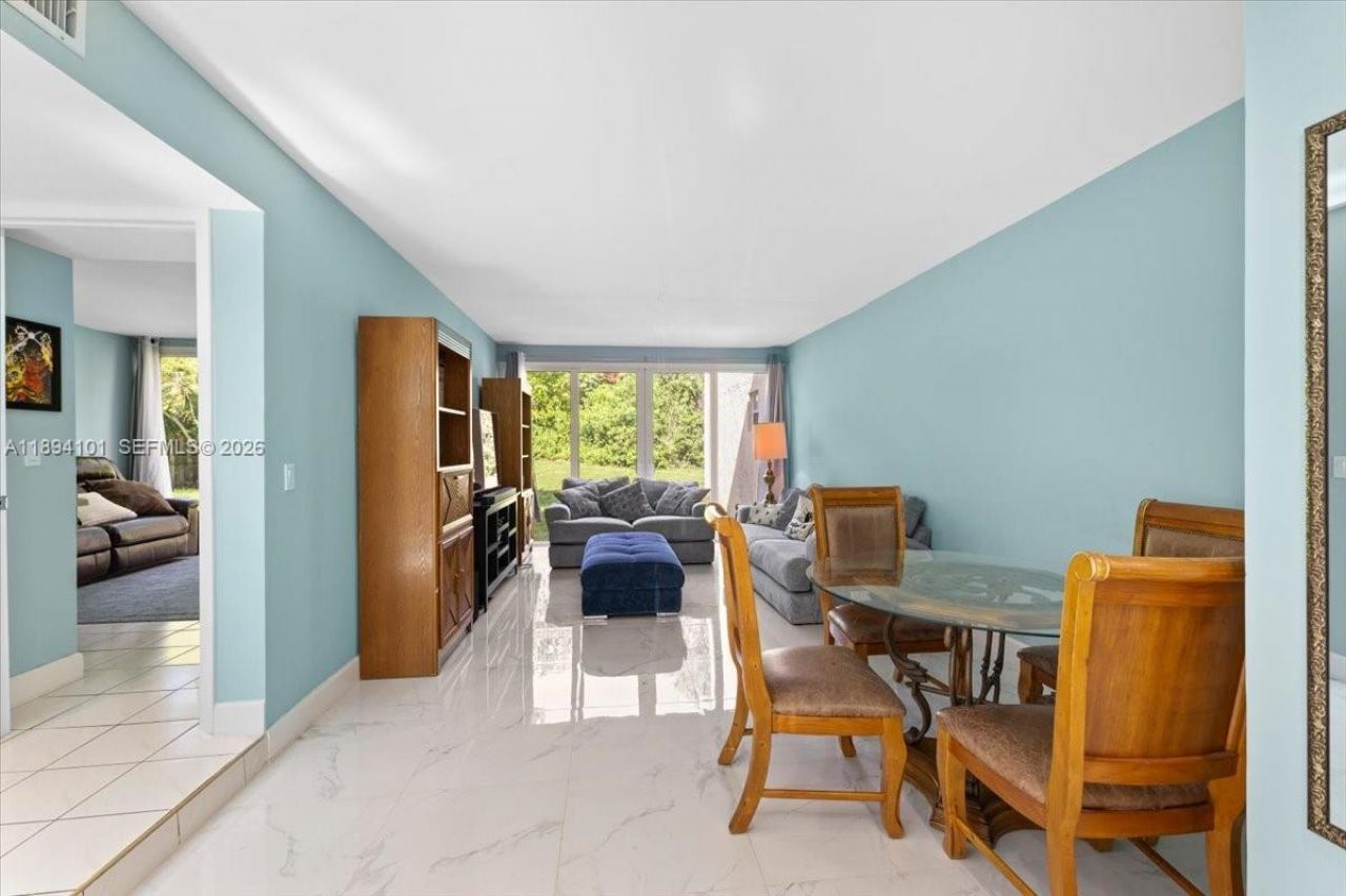 9450 Live Oak Pl, Unit 109, Davie, FL 33324 Photo