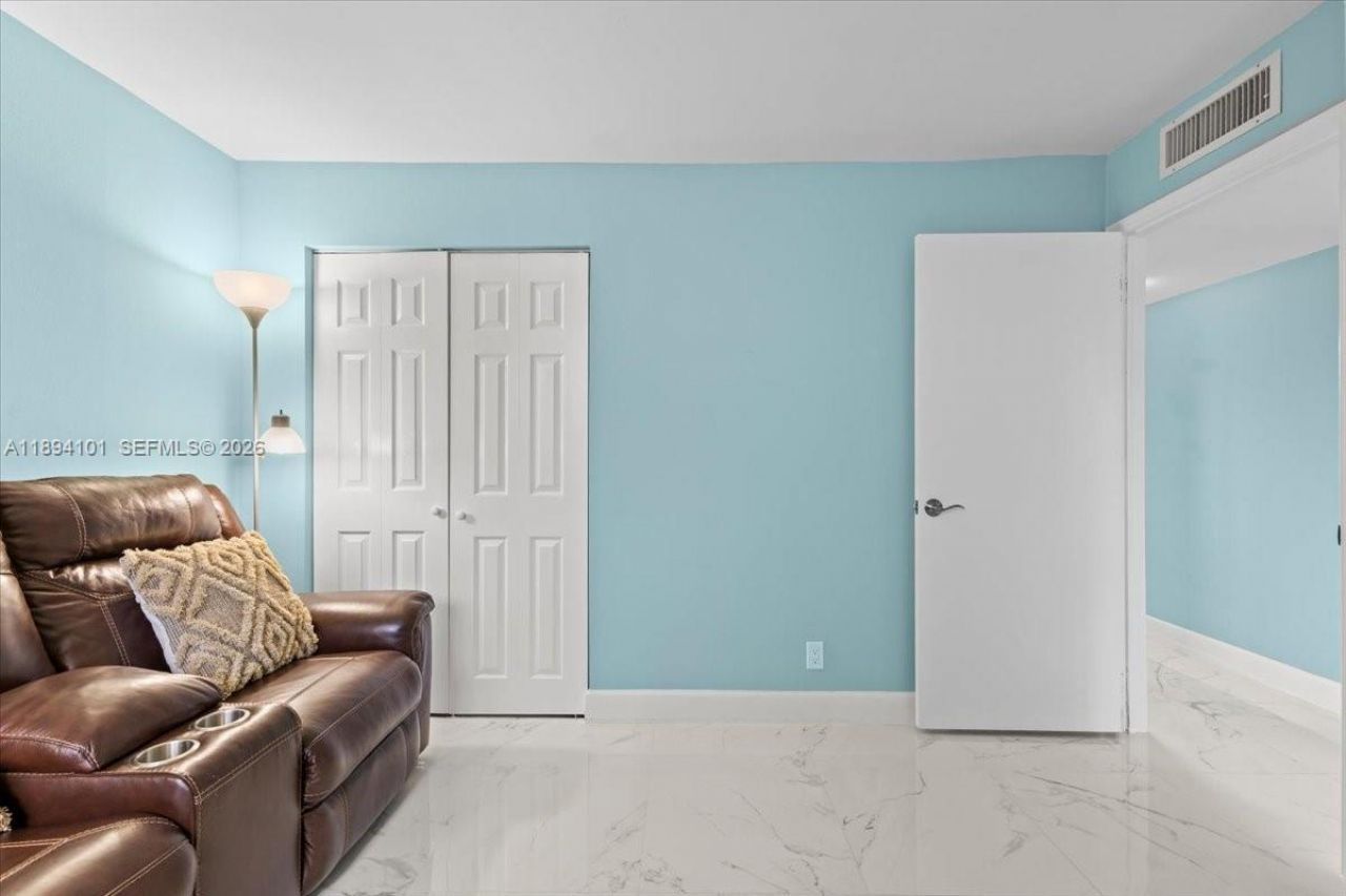 9450 Live Oak Pl, Unit 109, Davie, FL 33324 Photo