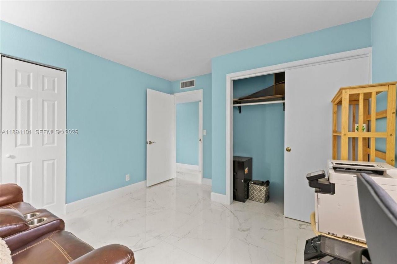 9450 Live Oak Pl, Unit 109, Davie, FL 33324 Photo