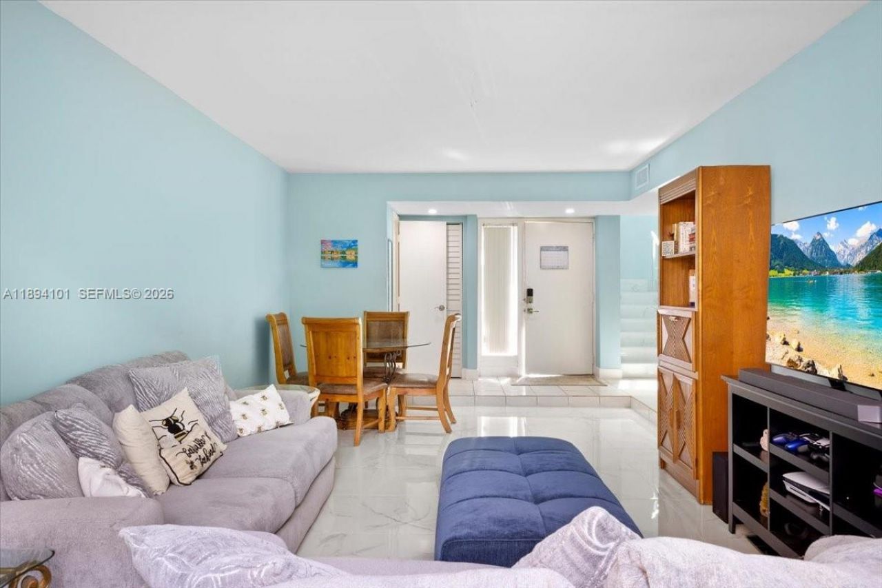 9450 Live Oak Pl, Unit 109, Davie, FL 33324 Photo