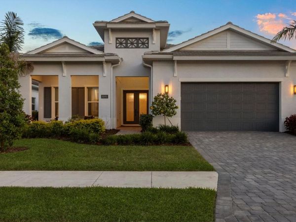 8195 REDONDA LOOP, LAKEWOOD RANCH, FL 34202