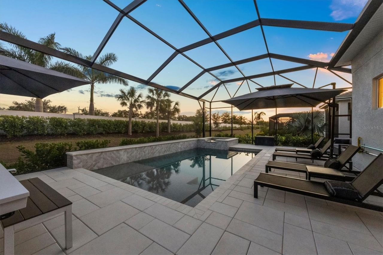 8195 Redonda Loop, Lakewood Ranch, FL 34202 Photo