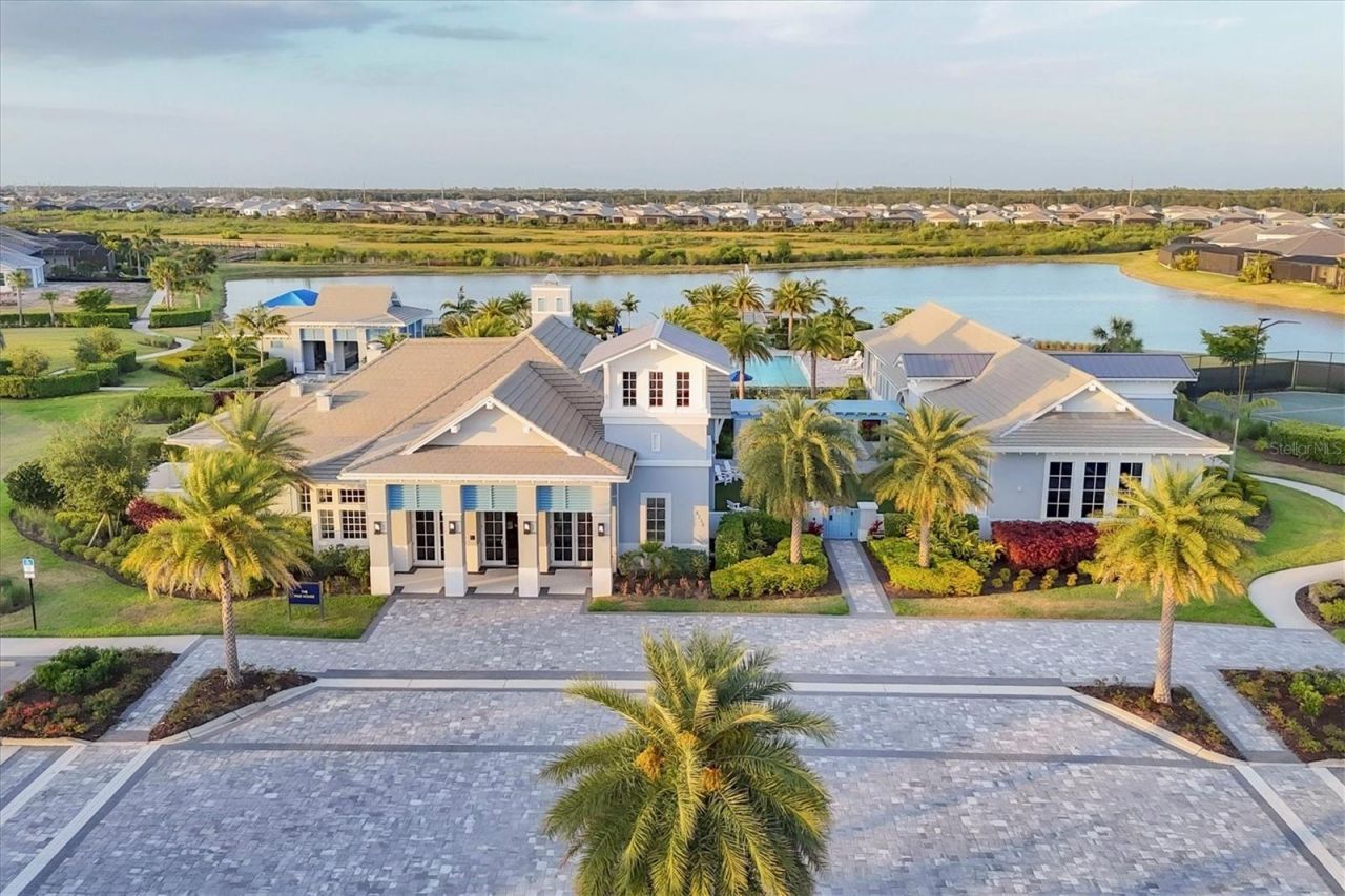 8195 Redonda Loop, Lakewood Ranch, FL 34202 Photo