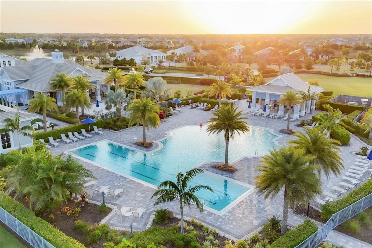 8195 Redonda Loop, Lakewood Ranch, FL 34202 Photo