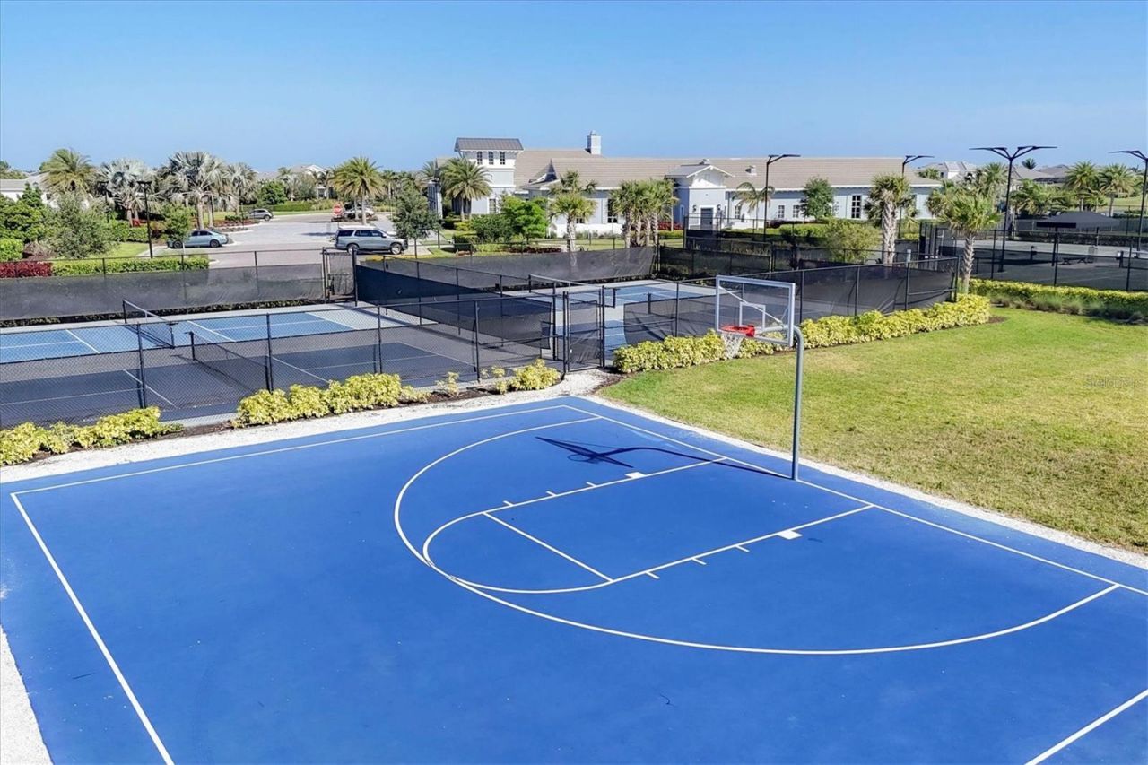 8195 Redonda Loop, Lakewood Ranch, FL 34202 Photo