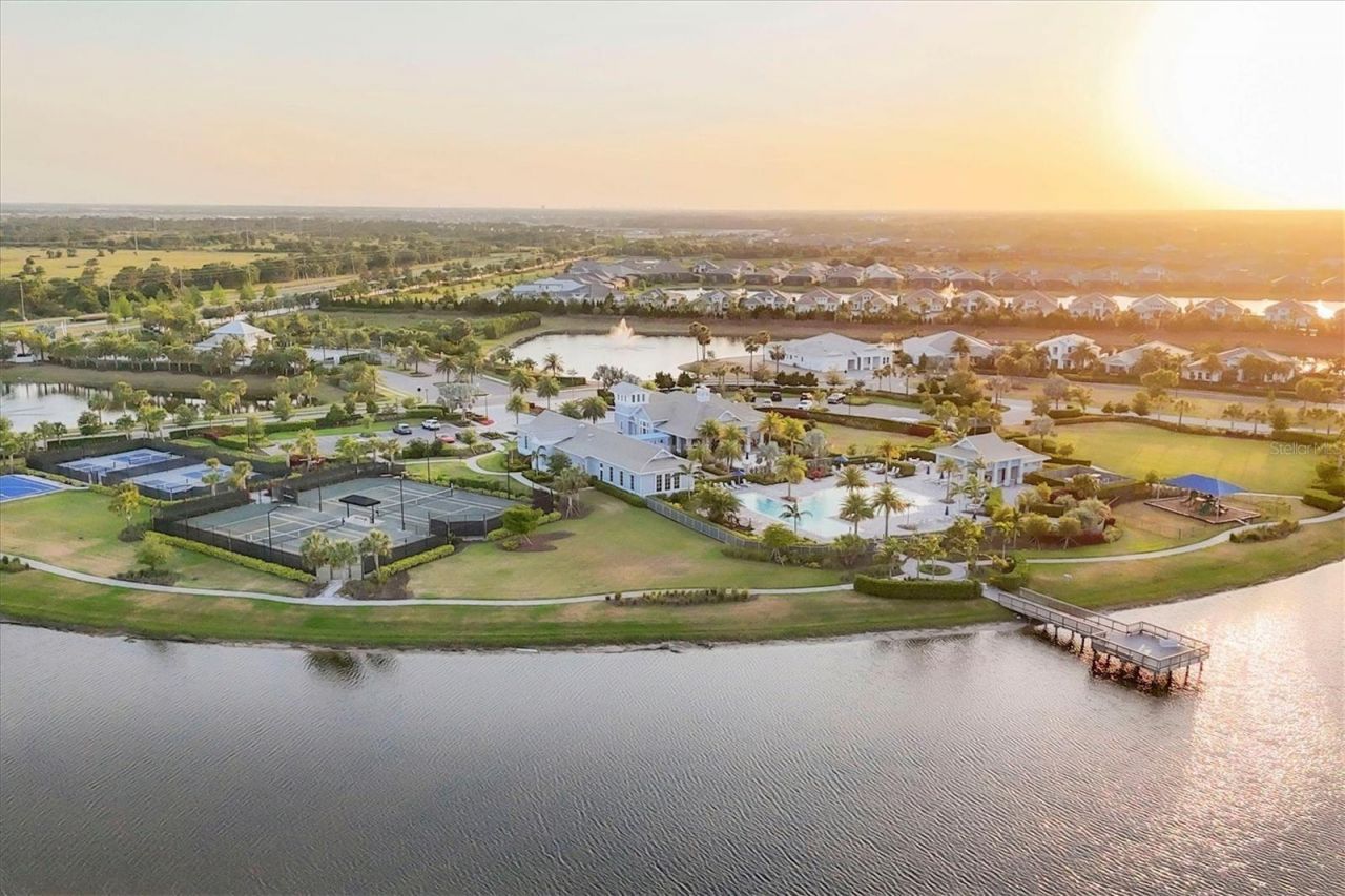 8195 Redonda Loop, Lakewood Ranch, FL 34202 Photo