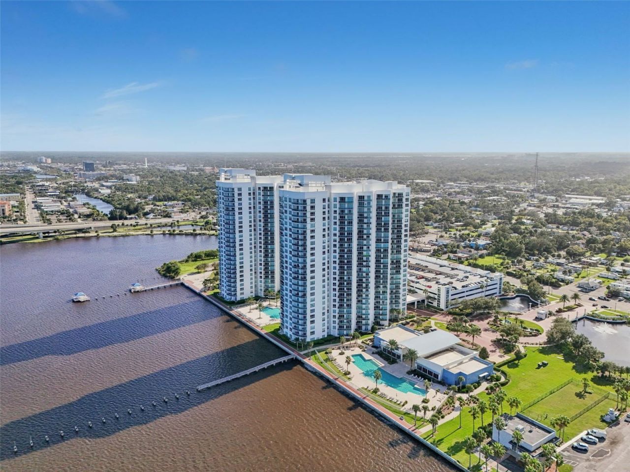 241 Riverside Drive, Unit 305, Daytona Beach, FL 32117 Photo
