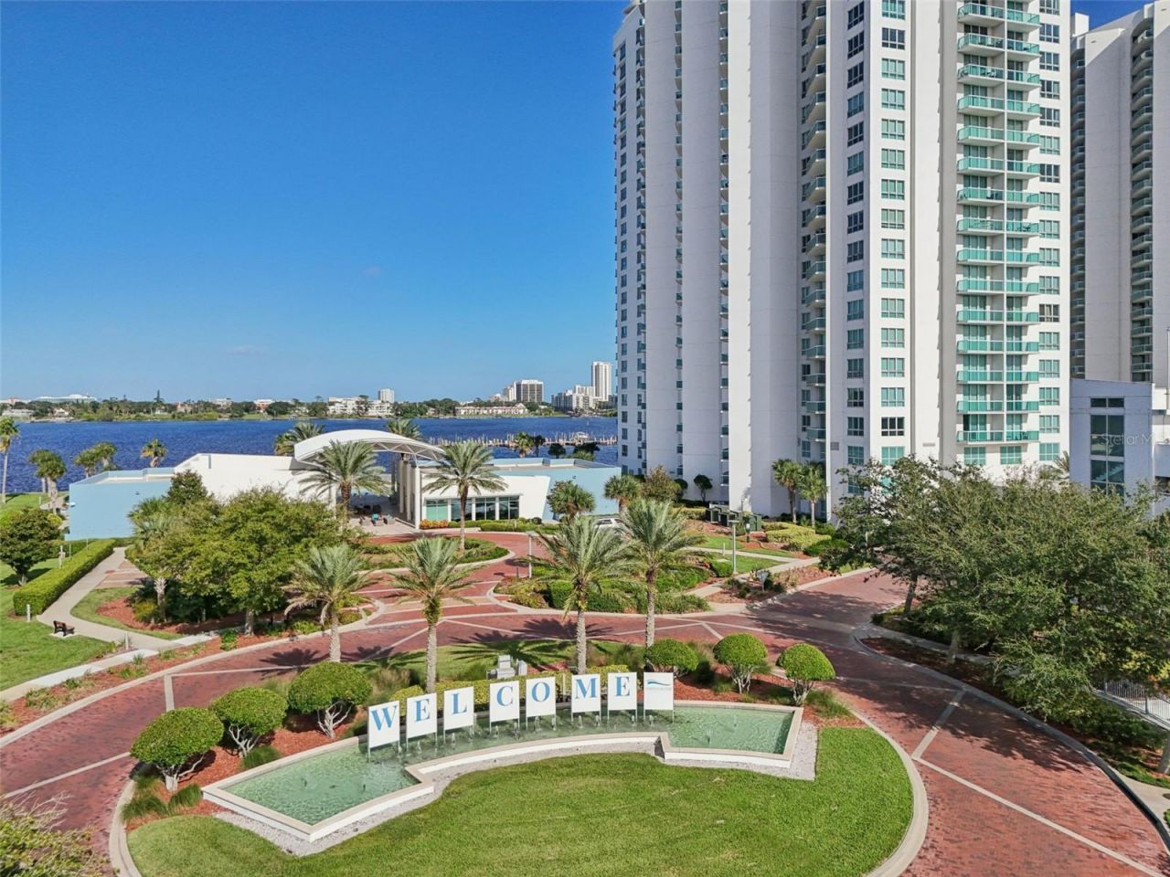 241 Riverside Drive, Unit 305, Daytona Beach, FL 32117 Photo