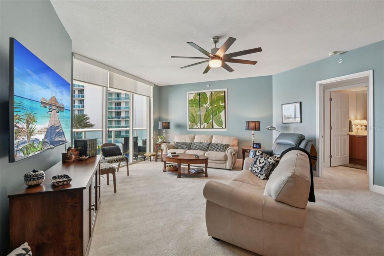 241 Riverside Drive, Unit 305, Daytona Beach, FL 32117 Photo