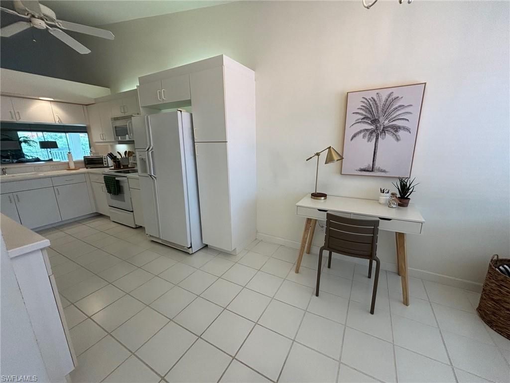 6650 SE Beach Resort Dr, Unit 910, Naples, FL 34114 Photo