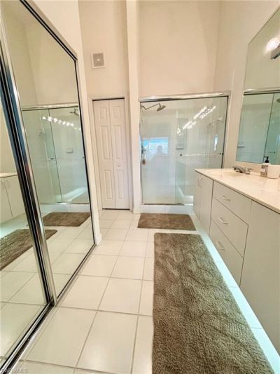 6650 SE Beach Resort Dr, Unit 910, Naples, FL 34114 Photo