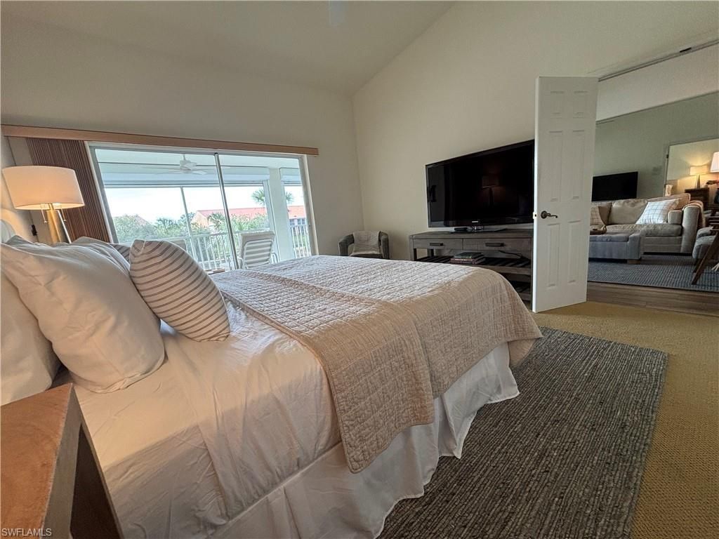 6650 SE Beach Resort Dr, Unit 910, Naples, FL 34114 Photo